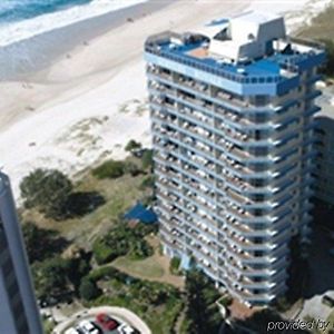 Surfers Royale